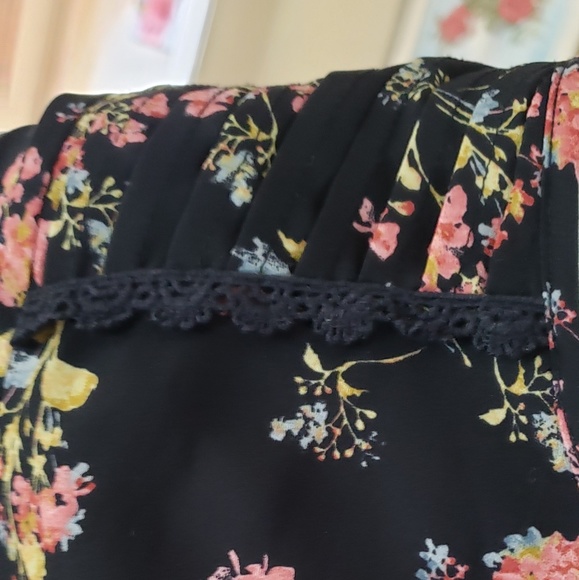 Black Floral Black and Orange Hue Dress - Picture 5 of 8